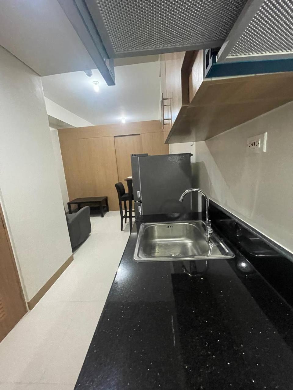 Red Residences Chino Roces Makati Makati City Zewnętrze zdjęcie